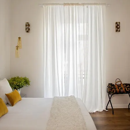 Domus Sansevero Bed & Breakfast 4*