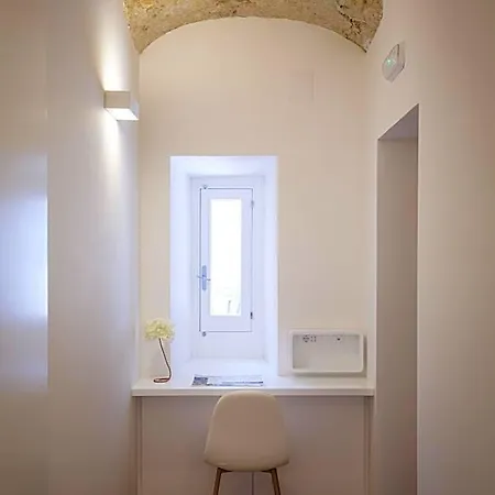 Domus San Severo Bed & Breakfast 4*